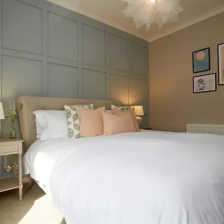 The Bishy By Chateau Anna, Centre & Free Parking York