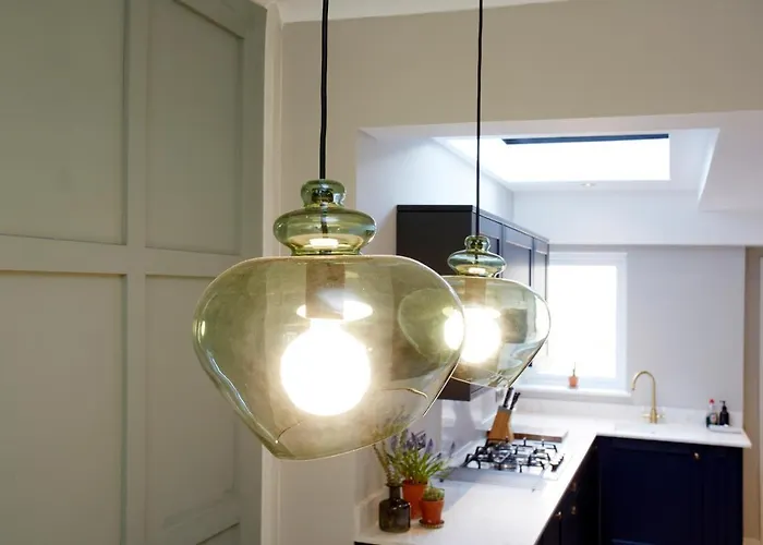 The Bishy, Centre & Free Parking Ferienhaus