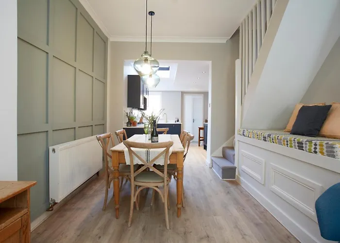 The Bishy, Centre & Free Parking York