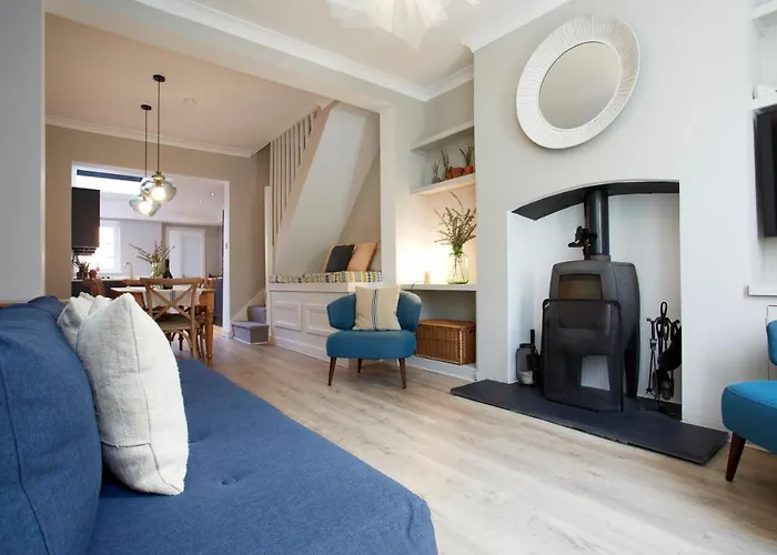 The Bishy, Centre & Free Parking *