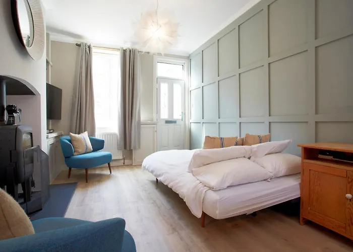 Ferienhaus The Bishy, Centre & Free Parking