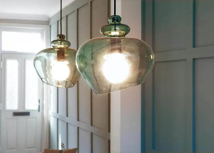 Ferienhaus The Bishy, Centre & Free Parking *