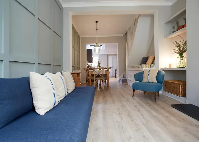 The Bishy, Centre & Free Parking Ferienhaus *