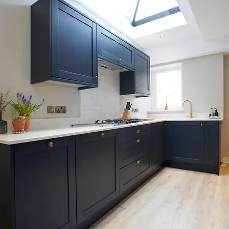 The Bishy By Chateau Anna, Centre & Free Parking