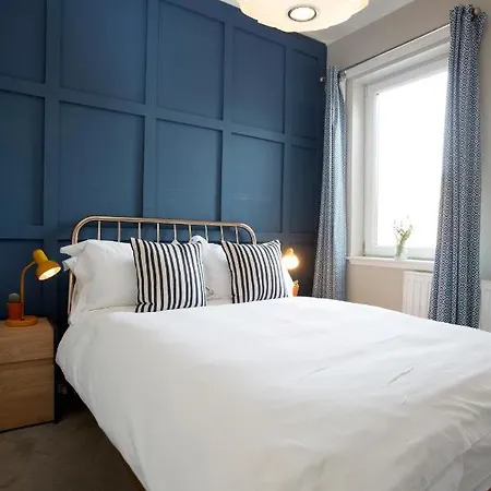 The Bishy By Chateau Anna, Centre & Free Parking *