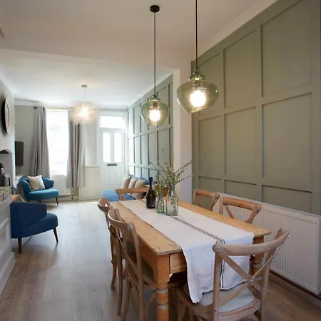 Сasa de vacaciones The Bishy By Chateau Anna, Centre & Free Parking York