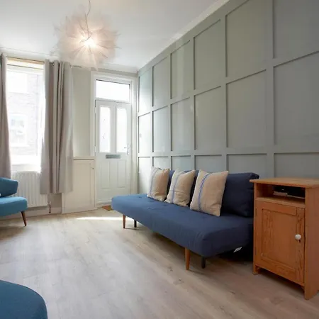 Сasa de vacaciones The Bishy By Chateau Anna, Centre & Free Parking