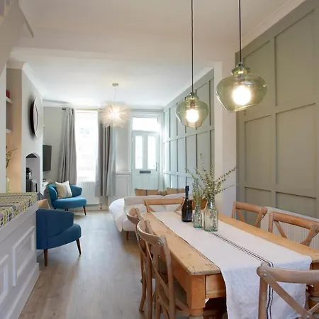 The Bishy By Chateau Anna, Centre & Free Parking * York